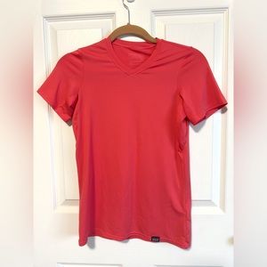 Women’s Patagonia Capilene V Neck Baselayer Salmon/Orange T-Shirt Sz XXS